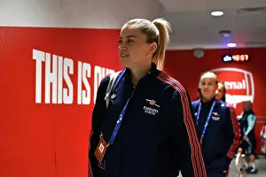 Arsenal WFC v Olympique Lyonnais - UEFA Women's Champions League Semi Final First Leg