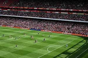 Arsenal Women V Olympic Lyonnais 2024-25 Prints: Arsenal WFC v Olympique Lyonnais - UEFA Women's Champions League Semi Final First Leg