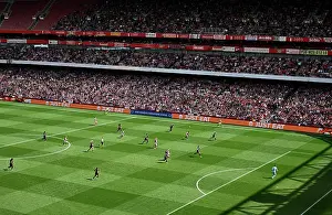 Arsenal WFC v Olympique Lyonnais - UEFA Women's Champions League Semi Final First Leg