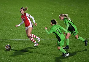 Arsenal Women V HB Koge 2021-22 Prints: Arsenal WFC vs HB Koge: A Tight Battle in the UEFA Women's Champions League