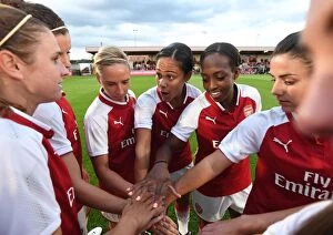 Arsenal Women v Everton Ladies - Pre Season 2017-18 Collection: Arsenal Women: Alex Scott Inspires Nobbs and Carter Ahead of Season Opener