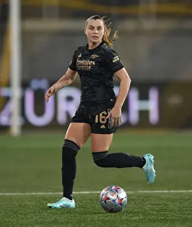 FC Zurich Frauen V Arsenal Women 2022-23 Prints: Arsenal Women Battle FC Zürich in UEFA Champions League Showdown