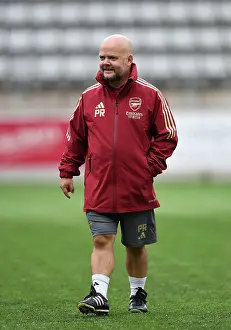 Arsenal Women Battle Linkoping FC in UEFA Champions League Showdown (September 2023)
