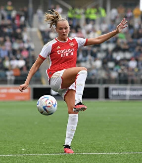 Linkoping FC v Arsenal Women 2023-24 Collection: Arsenal Women Battle Linkopings FC in UEFA Champions League Group 3 Showdown (September 2023)