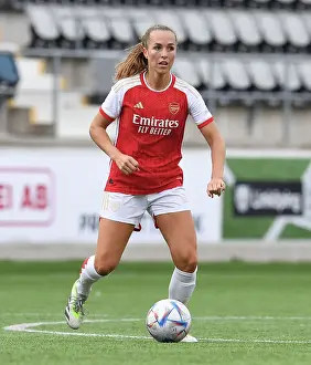 Arsenal Women Battle Paris FC in UEFA Champions League Clash in Sweden