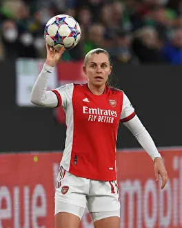 VfL Wolfsburg V Arsenal Women 2021-22 Prints: Arsenal Women Battle VfL Wolfsburg in Champions League Quarterfinals