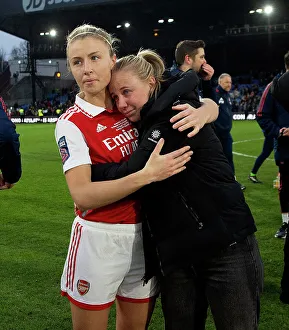 Arsenal Women Celebrate Conti Cup Final Victory Over Chelsea