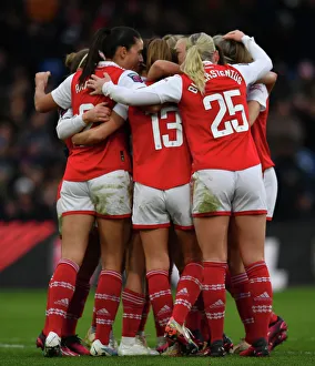 Arsenal Women Celebrate Conti Cup Triumph Over Chelsea