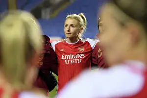 Arsenal Women Celebrate FA WSL Cup Triumph over Reading