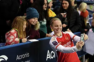Arsenal Women Celebrate FA WSL Cup Victory over Reading