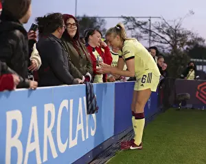 Arsenal Women Celebrate FA WSL Title with Jubilant Fans: Leah Williamson's Triumphant Moment