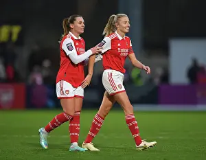 Arsenal Women Celebrate FA WSL Victory: Noelle Maritz and Leah Williamson Rejoice after Win against Everton FC