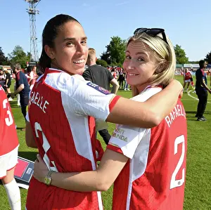 Arsenal Women Celebrate Victory Over Aston Villa in FA Women's Super League