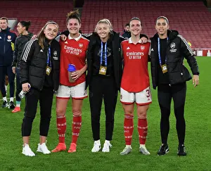 Arsenal Women V FC Zurich Frauen 2022-23 Prints: Arsenal Women Celebrate Victory Over FC Zurich in UEFA Champions League Group Stage