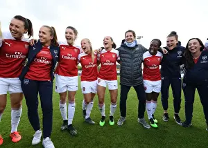 Arsenal Women Celebrate Victory Over Manchester City: Schnaderbeck, Walti, Bloodworth, Mead, McCabe, Montemurro, Carter, Veje