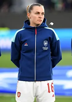VfL Wolfsburg V Arsenal Women 2021-22 Prints: Arsenal Women Face VfL Wolfsburg in UEFA Champions League Quarterfinals