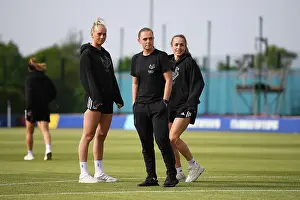 Everton Women V Arsenal Women 2022-23 Prints: Arsenal Women Gear Up for Everton FC Showdown in FA Women's Super League (2022-23)