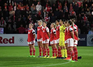 Arsenal Women V Brighton And Hove Albion Women 2022-23 Prints: Arsenal Women Pay Tribute: A Moment of Silence for The Queen Before Arsenal WFC vs