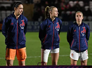 Arsenal Women V Brighton And Hove Albion Women 2021-22 Prints: Arsenal Women: Pre-Match Huddle vs Brighton Hove Albion at Meadow Park
