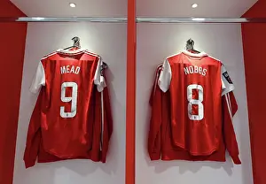 Arsenal Women V Manchester United Women 2022-23 Prints: Arsenal Women: Pre-Match Preparation at Emirates Stadium Ahead of Manchester United Clash (2022-23)