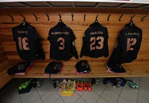 Ajax Women V Arsenal Women 2022-23 Prints: Arsenal Women Prepare for AFC Ajax Showdown in UEFA Champions League Qualifier