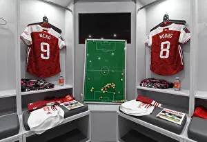Arsenal Women Prepare for Aston Villa Clash in Empty Meadow Park Dressing Room