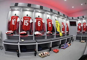 Images Dated 26th January 2023: Arsenal Women Prepare for FA WSL Cup Clash against Aston Villa
