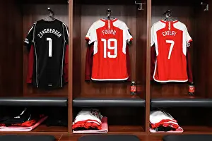 Arsenal Women Prepare for Leicester Showdown in Barclays Super League