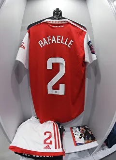 Arsenal Women V Everton Women 2022-23 Prints: Arsenal Women: Preparing for Battle - Arsenal vs. Everton, FA Women's Super League