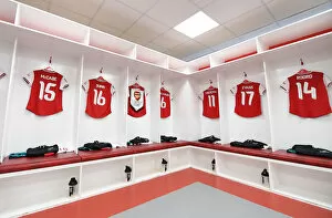 Arsenal Women v Chelsea Women - Continental Cup Final 2020 Collection: Arsenal Women Ready for FA Womens Continental League Cup Final Clash Against Chelsea