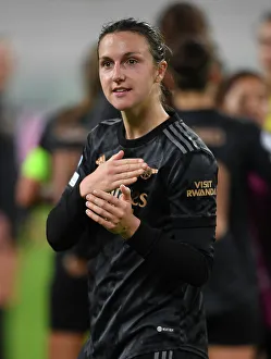 Arsenal Women Triumph in Turin: Lotte Wubben-Moy Celebrates Victory over Juventus Women in UEFA Champions League