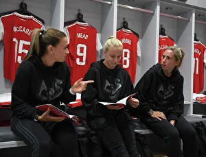 Arsenal Women V Brighton And Hove Albion Women 2022-23 Prints: Arsenal Women: Unity and Focus - Pre-Match Huddle vs Brighton & Hove Albion at Meadow Park