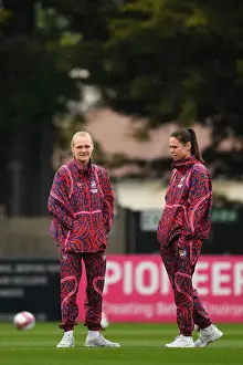 Arsenal Women v Aston Villa Women - Barclays FA Womens Super League