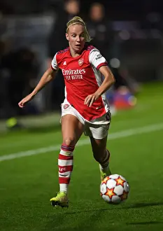 Arsenal Women vs. 1899 Hoffenheim: Battle in the UEFA Women's Champions League at Meadow Park
