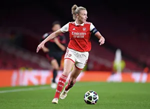Arsenal Women V Bayern Munich Frauen 2022-23 Prints: Arsenal Women vs. Bayern Munich: Battle in the UEFA Women's Champions League Quarter-Finals at Emirates Stadium