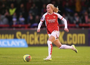 Images Dated 20th November 2023: Arsenal Women vs. Brighton & Hove Albion: Barclays Women's Super League Clash at Crawley