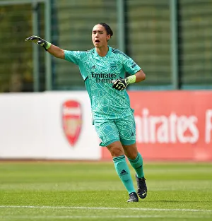 Arsenal Women V Brighton And Hove Albion Women - Pre Season 2022-23 Prints: Arsenal Women vs Brighton & Hove Albion Women: Manuela Zinsberger in Action (Pre-Season Friendly 2022-23)