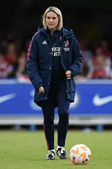 Arsenal Women vs Chelsea Women: Coach Kelly Smith's Intense Stare Ahead of FA WSL Clash