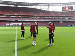 Arsenal Women v Chelsea Women 2021-22 Collection: Arsenal Women vs Chelsea Women: Miedema and Wubben-Moy Prepare for FA WSL Clash at Emirates Stadium