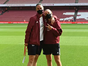 Images Dated 5th September 2021: Arsenal Women vs Chelsea Women: Pre-Match Moment at Emirates Stadium (2021-22 FA WSL)