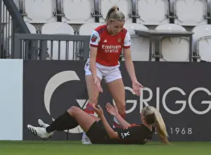 Arsenal Women vs Everton Women: A Battle in the FA WSL - Leah Williamson Consoles Toni Duggan
