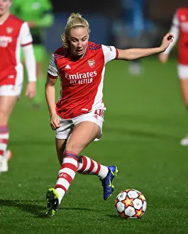 Arsenal Women V HB Koge 2021-22 Prints: Arsenal Women vs HB Koge: Beth Mead in Action - UEFA Women's Champions League Group C