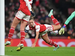 Arsenal Women V Juventus Women 2022-23 Prints: Arsenal Women vs Juventus FC: Clash in Champions League Group C (December 2022)