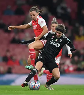 Arsenal Women V Juventus Women 2022-23 Prints: Arsenal Women vs Juventus Women: Battle in Champions League Group C at Emirates Stadium