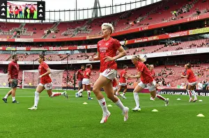 Arsenal Women vs Liverpool: Barclays Super League Showdown at Emirates Stadium - Lina Hurtig Gears Up