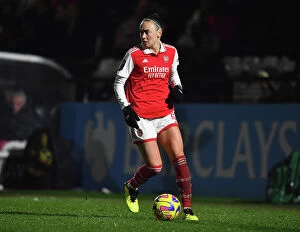 Arsenal Women v Liverpool Women 2022-23 Collection: Arsenal Women vs. Liverpool Women: FA Women's Super League Clash - Caitlin Foord in Action (2022-23)