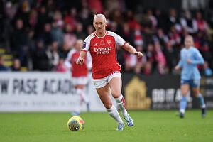 Images Dated 6th November 2023: Arsenal Women vs Manchester City: Super League Showdown at Meadow Park