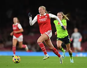 Arsenal Women V Manchester United Women 2022-23 Prints: Arsenal Women vs Manchester United: Barclays WSL Clash at Emirates Stadium (2022-23)