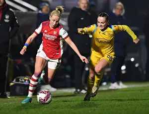 Arsenal Women V Reading Women 2021-22 Prints: Arsenal Women vs Reading Women: Beth Mead Faces Off in FA WSL Clash