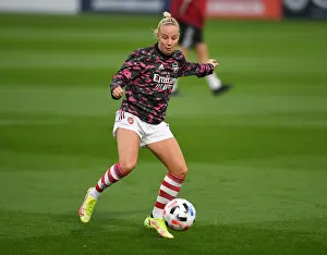 Arsenal Women V Slavia Prague 2021-22 Prints: Arsenal Women vs Slavia Prague: Beth Mead Warming Up Ahead of UEFA Champions League Clash